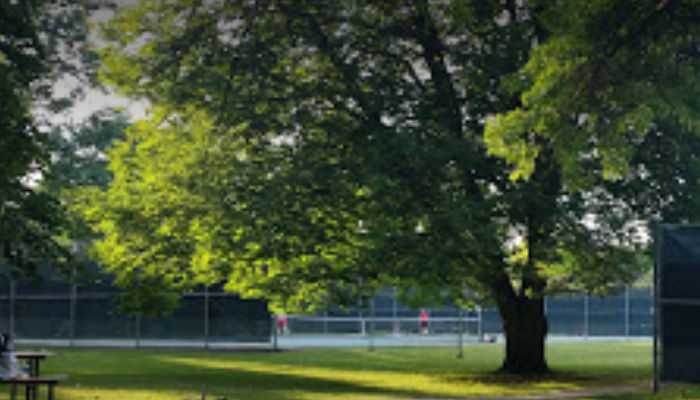 Kenning Park Tennis Courts